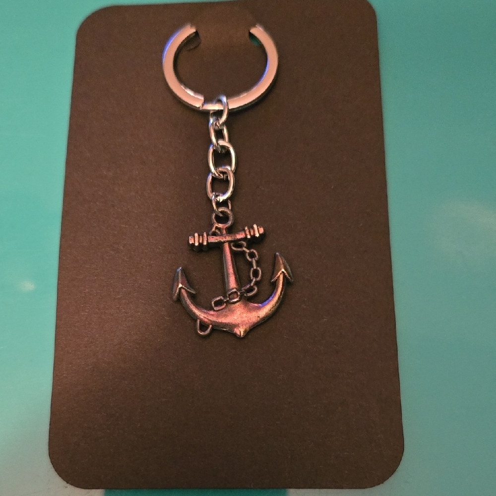 Multicolored Anchor Charm Design on Silver Key Holder